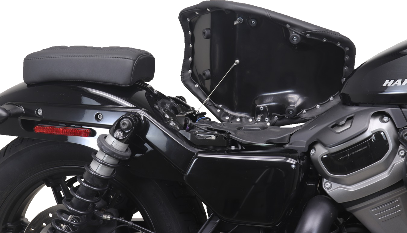 Mustang Tripper™ Solo Seat - Double Diamond - Nightster '22-'25
