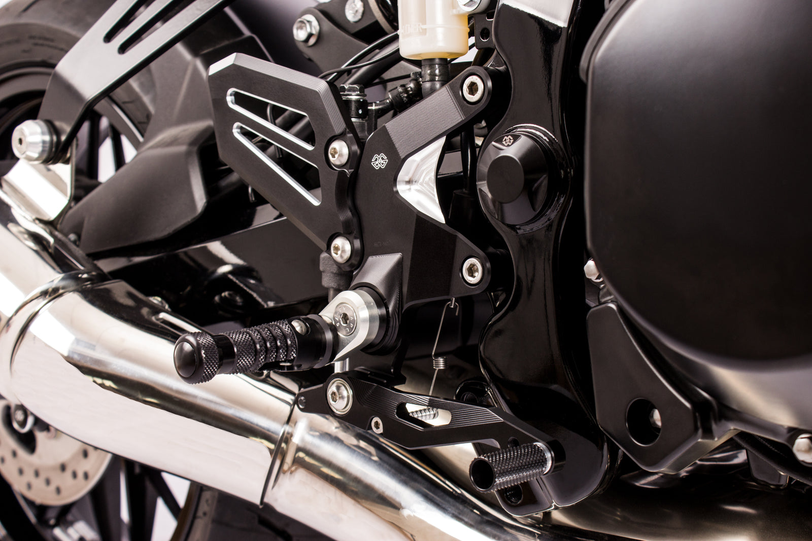 Gilles Tooling Footrest System RCT10GT Black-Silver