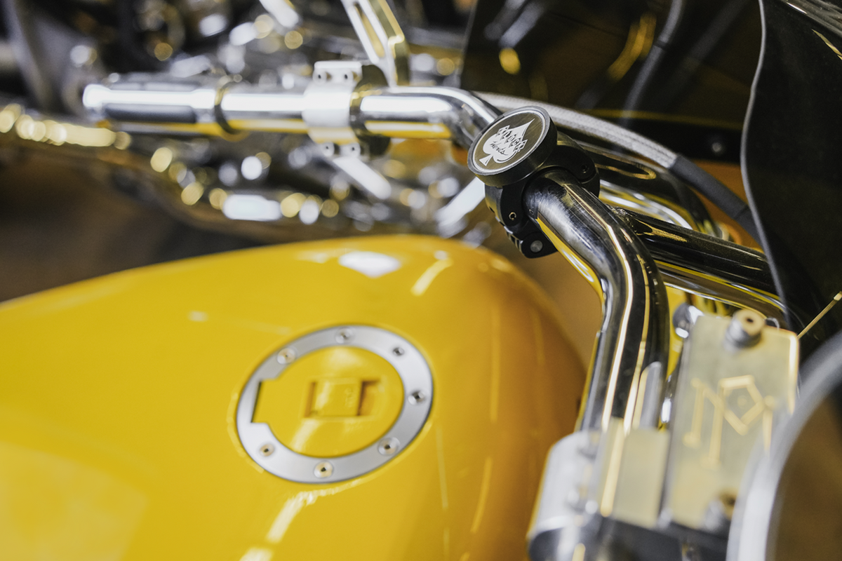Klock Werks iOmounts® Nomad™ Universal Phone Mount