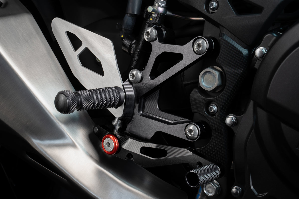 Gilles Tooling Footrest System FXR Black