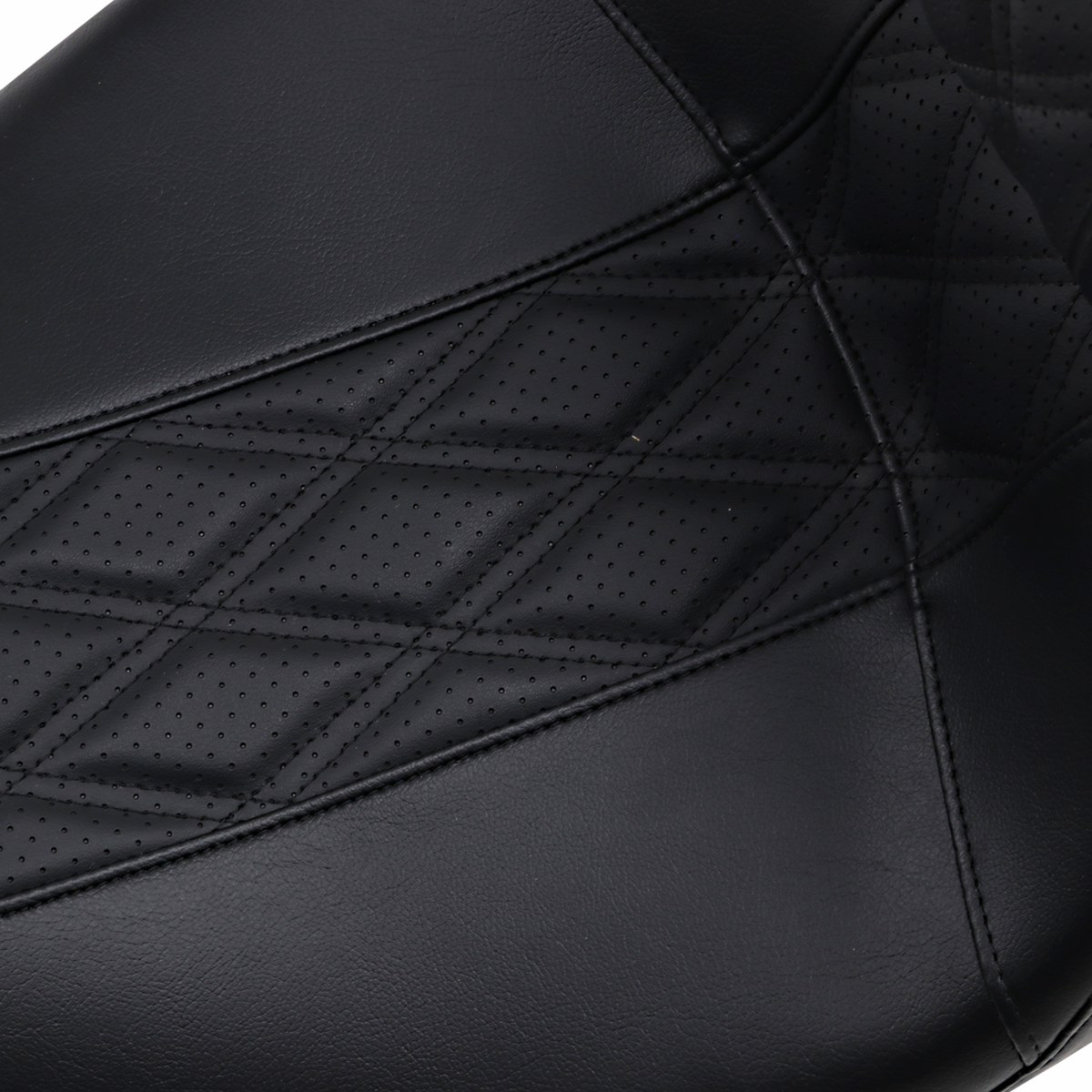 Le Pera Outcast GT Seat - 2-Up - With Backrest - Black Double Diamond - Perforated - FL '08-'22