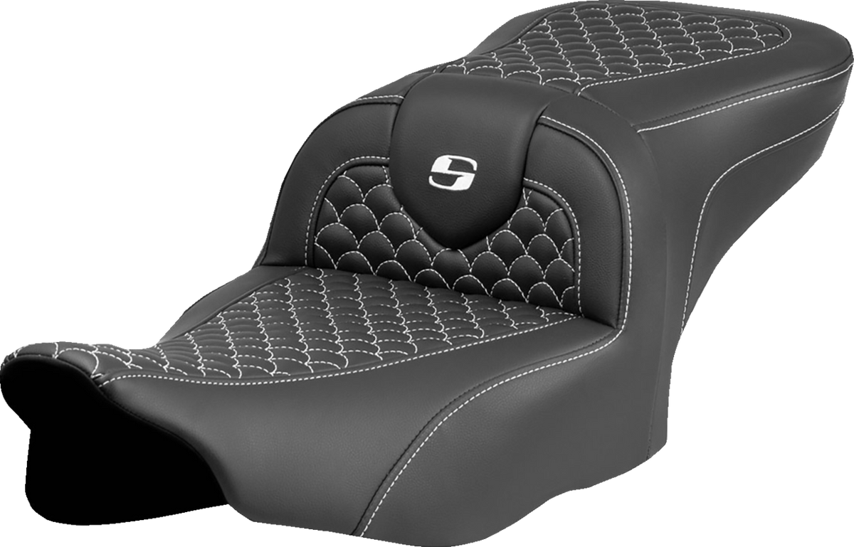 Saddlemen Roadsofa™ Seat - Dragon Scale Stitch - White Stitch - W/O Backrest - FLTR/FLHX '23-'24