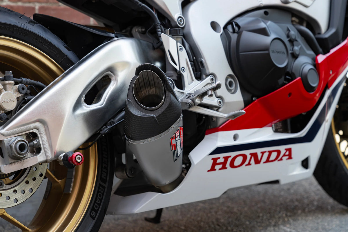 Yoshimura CBR1000RR/SP/SP2 17-26 AT2 Stainless Slip-On Exhaust, W/ Stainless Muffler