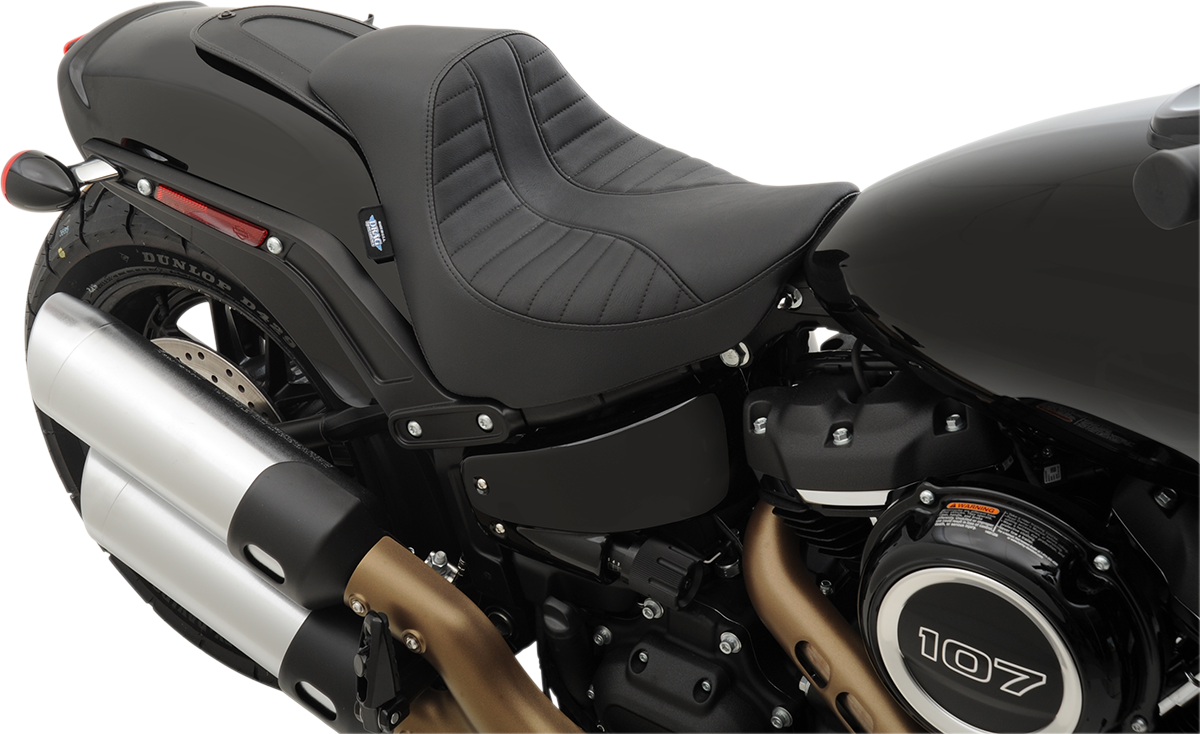 Drag Specialties Seats EZ-Solo Seat - Scorpion Stitch - Vinyl - FXFB/S '18-'22