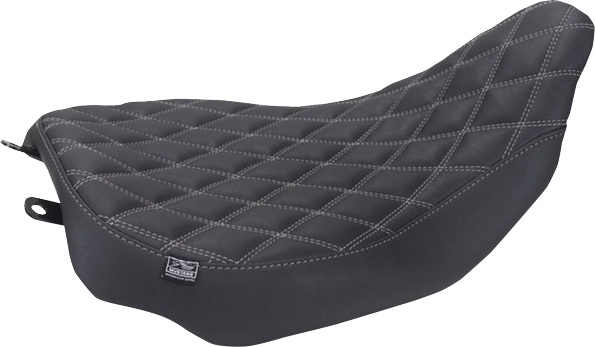 Mustang Runaround™ Solo Seat