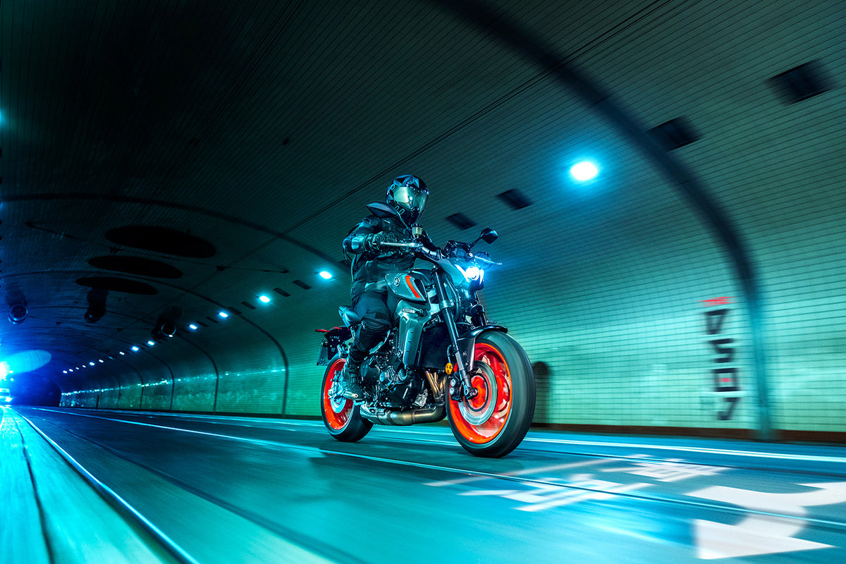 BT Moto compressed-1676929359856yamaha-mt-09-naked-bikes-2021-5k-6240x4160-3094-copy.jpg