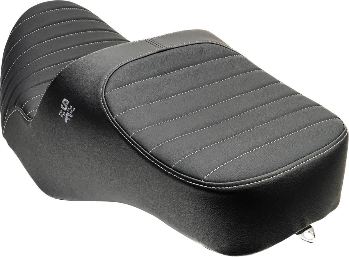 Slyfox Chariot Seat - Silver Classic Stitch - Silver Logo - FLH/FLT '09-'23.5