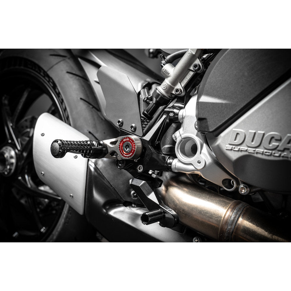 Gilles Tooling MUE2 Adjsutable Racing Rear Sets for Streetfighter V2