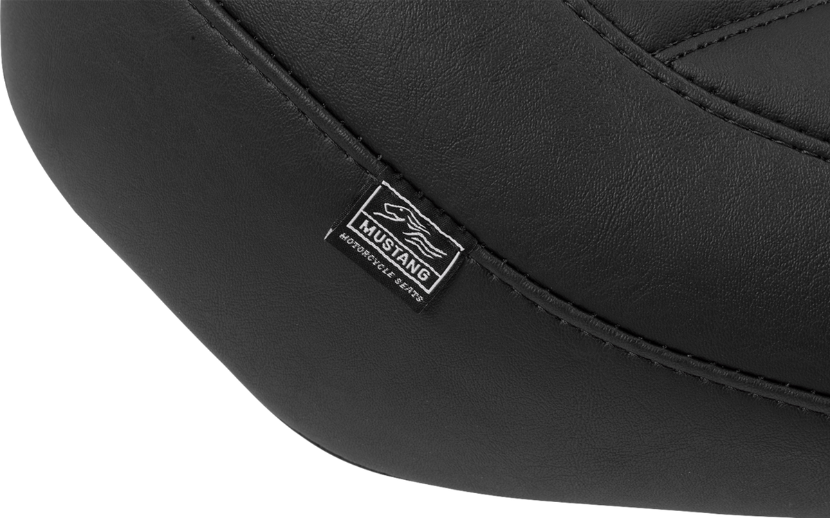 Mustang Wide Tripper™ Seat - Solo - Black Stitching - FLT/FLH '23-'25