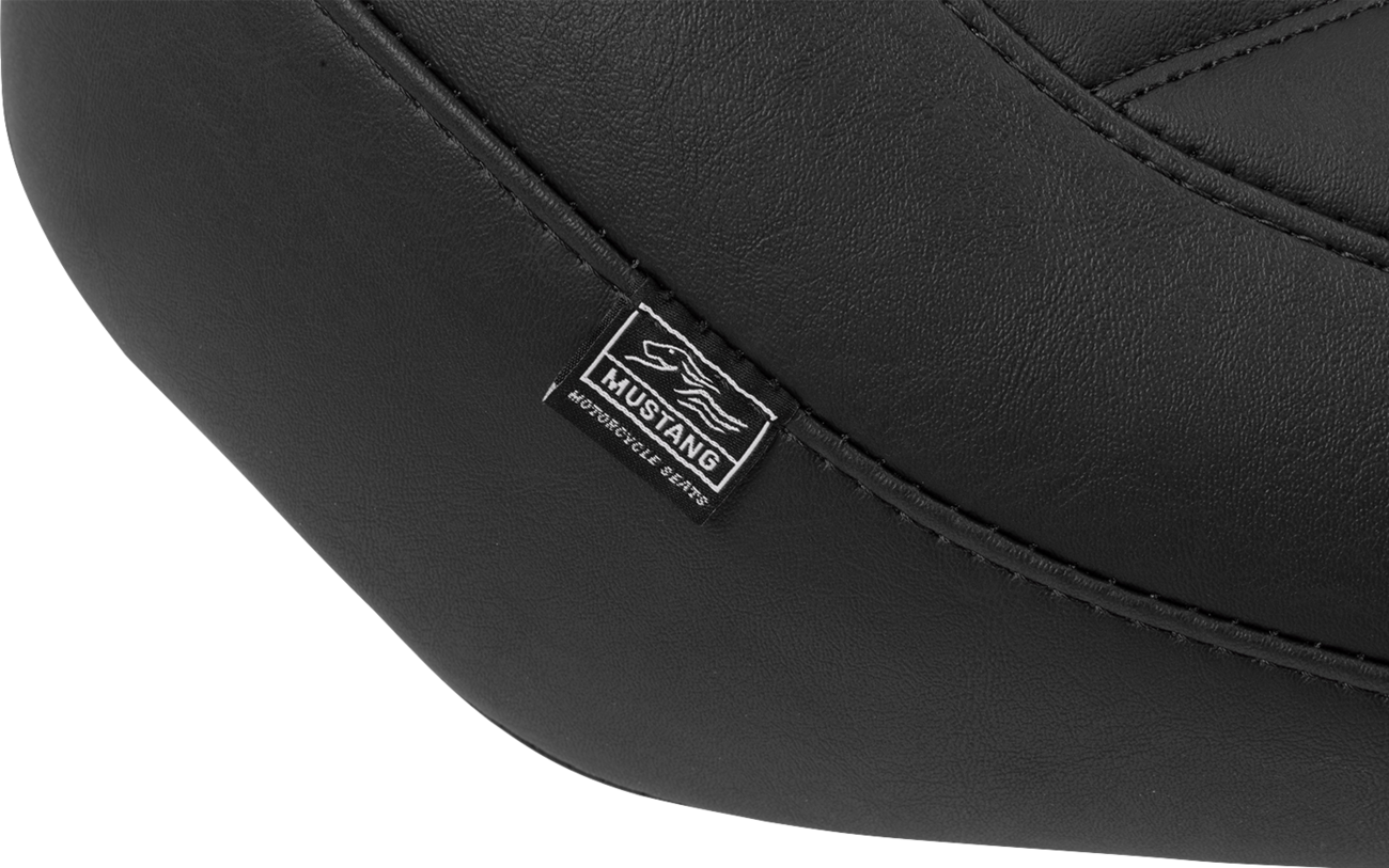 Mustang Wide Tripper™ Seat - Solo - Black Stitching - FLT/FLH '23-'25