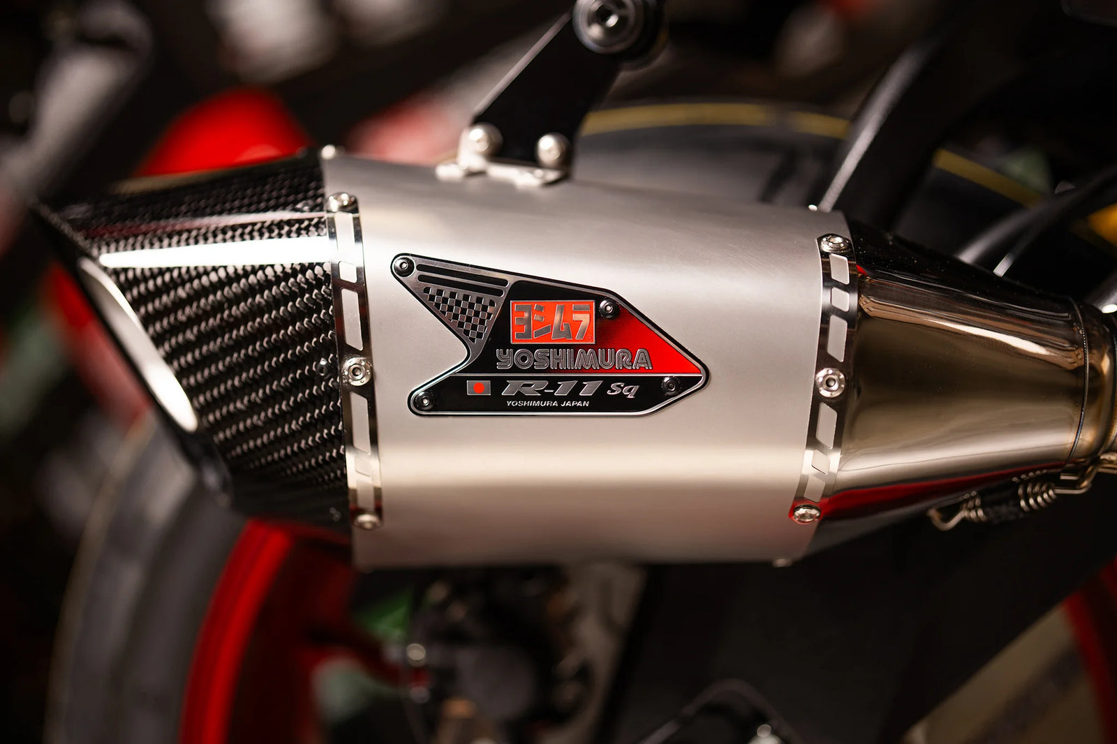 Yoshimura GSX-R1000 2017-25 R-11Sq Stainless Slip-On Exhaust, W/ Stainless Muffler