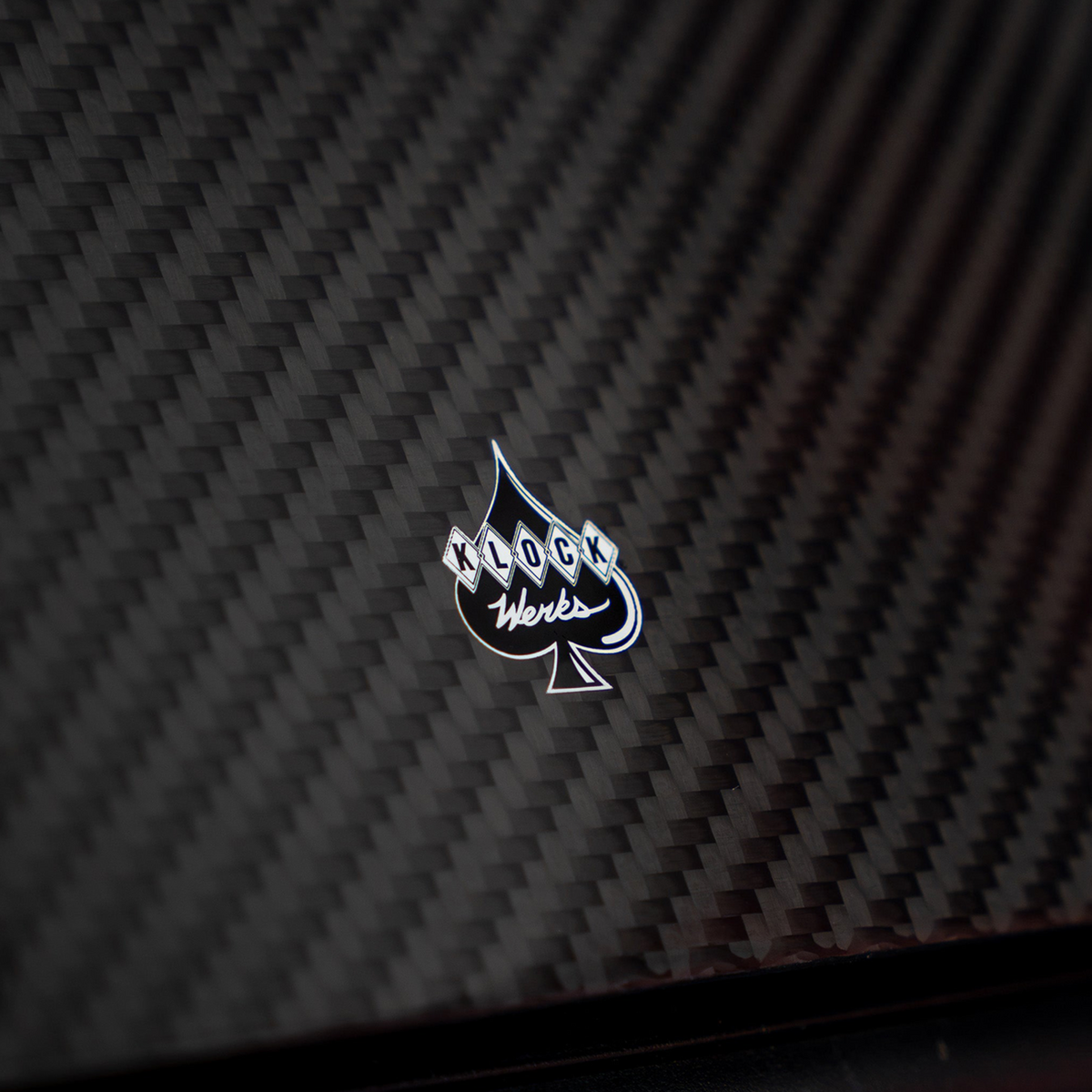 Klock Werks Flare® Windshield - Sport - 10" - Carbon Fiber - '23-'26 FLTR/FLTRT