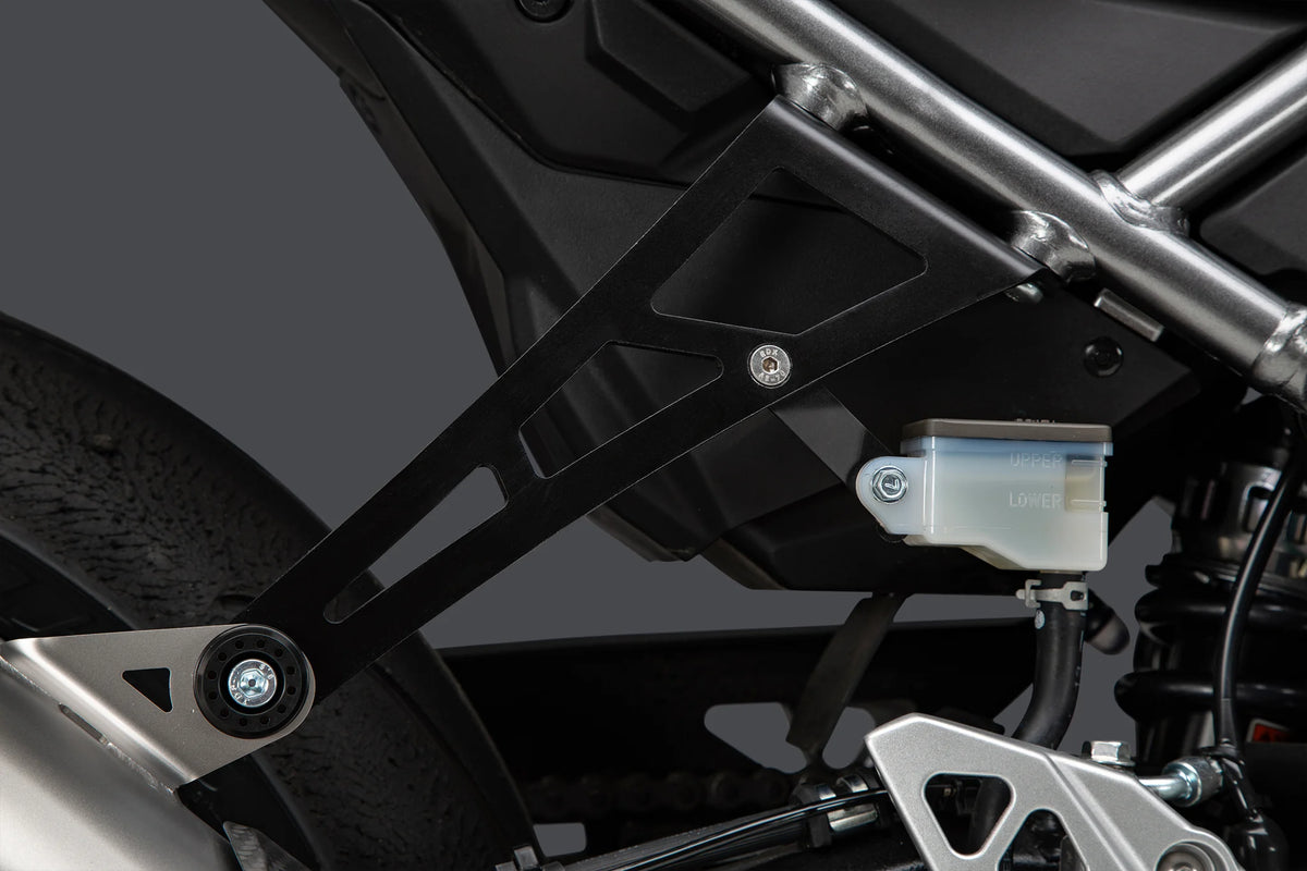 Yoshimura GSX-8S/R/T/TT 23-26 AT2 Stainless Full Exhaust, W/ Stainless Muffler